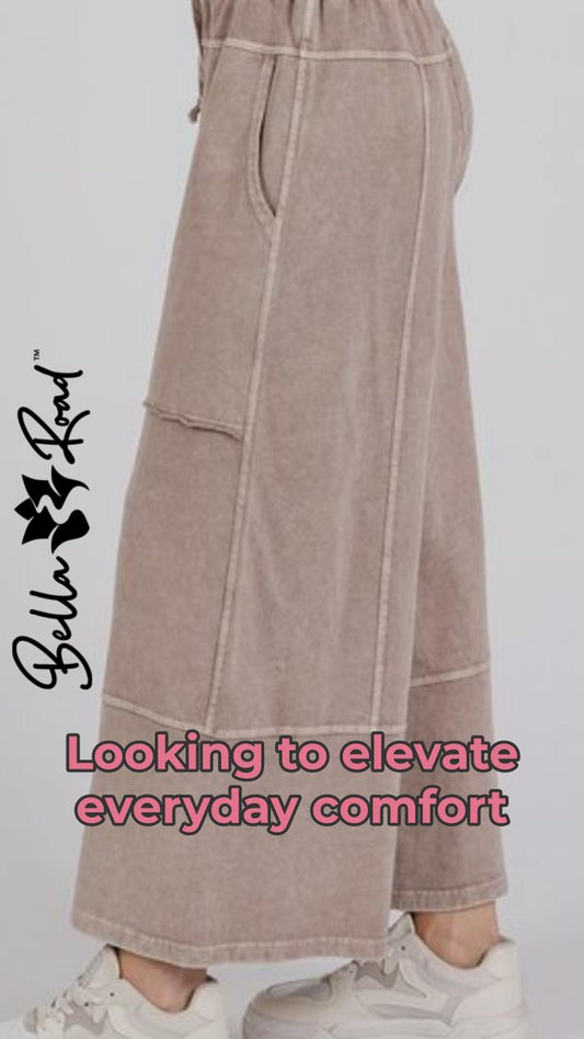 Wide Leg Wonders: Style Your Way to Chic
