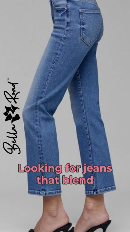 Rock Your Curves: Style Tips for High Rise Jeans