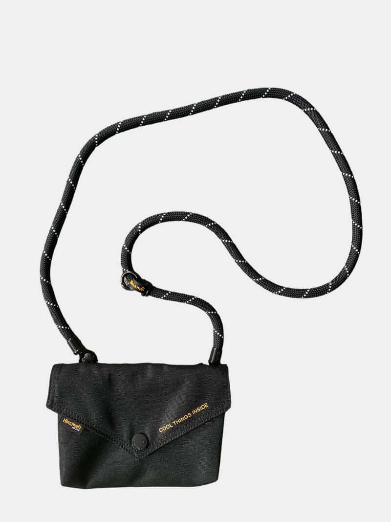 Himawari solid color envelope shape crossbody bag with removable strap in sleek black design, perfect for any occasion.