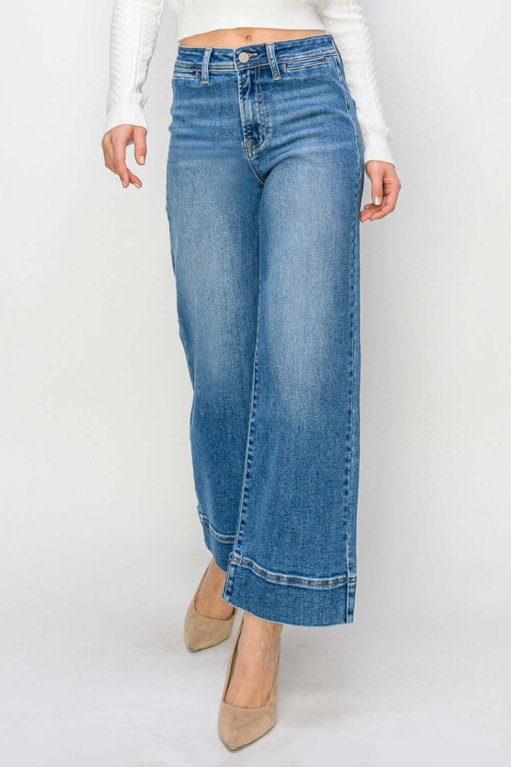 High Rise Wide Leg Risen Jeans for Petite - Versatile and Stylish Denim with a Flattering Waist and Retro Look