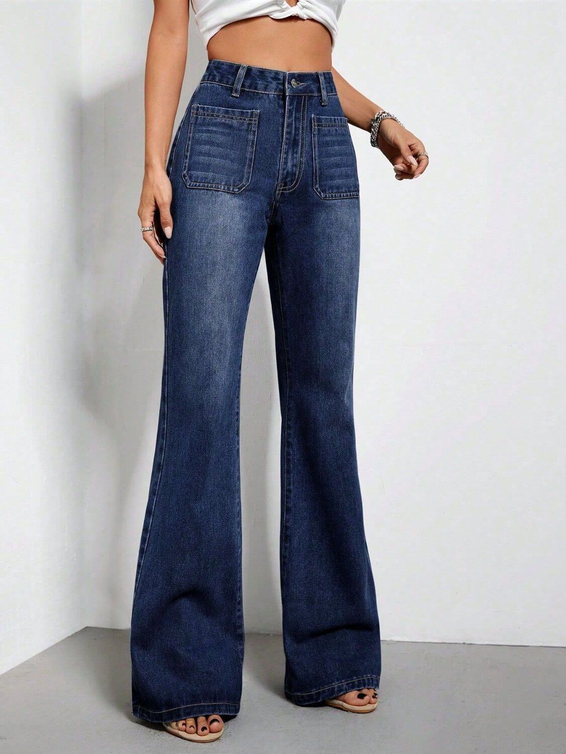 High Waist Bootcut Jeans with Pockets, featuring buttoned design and no stretch, made of 85% cotton and 15% polyester.