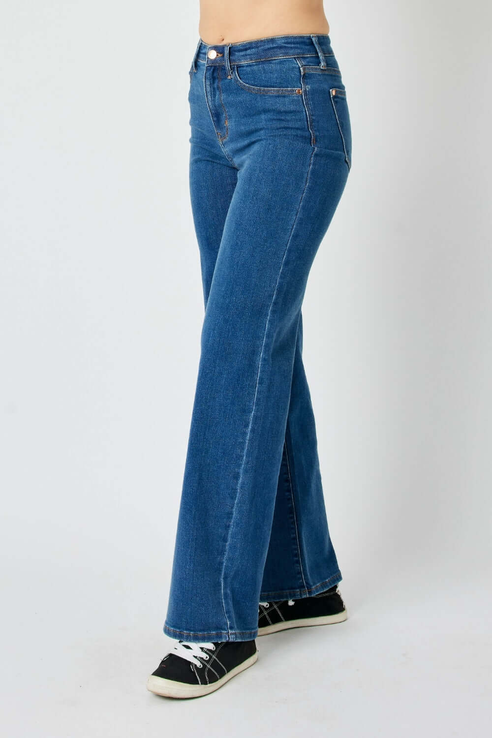 High rise straight leg Judy Blue Jeans showcasing versatile and flattering fit, perfect for casual or dressy occasions.