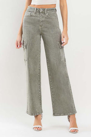 90's Super High Rise Loose Cargo Jeans with utilitarian pockets and ultra-high waist, offering vintage style and relaxed fit.