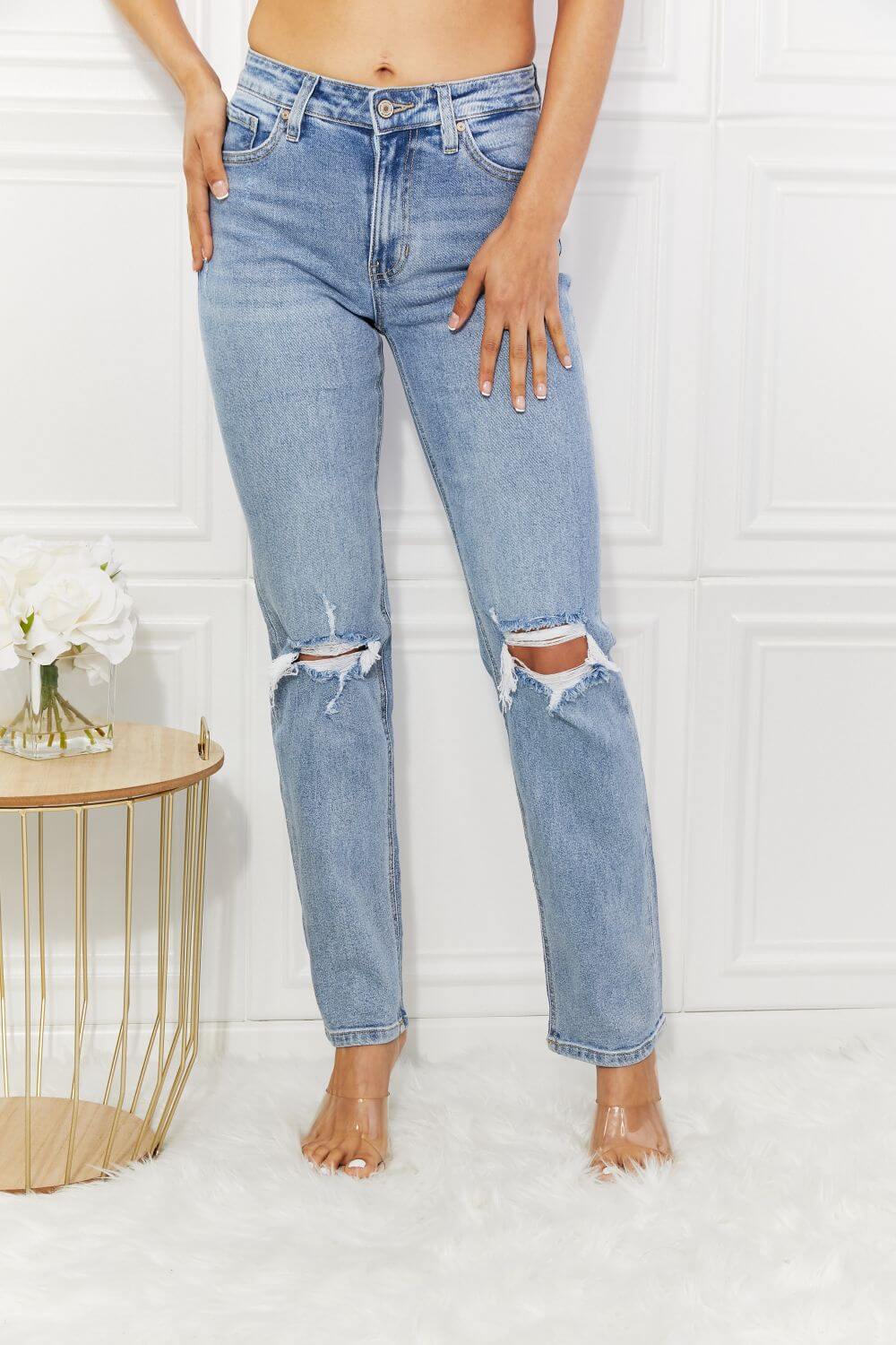 High Rise Distressed Slim Straight Jeans with Light Wash, Perfect Fit and Knee Rips for Trendy Look