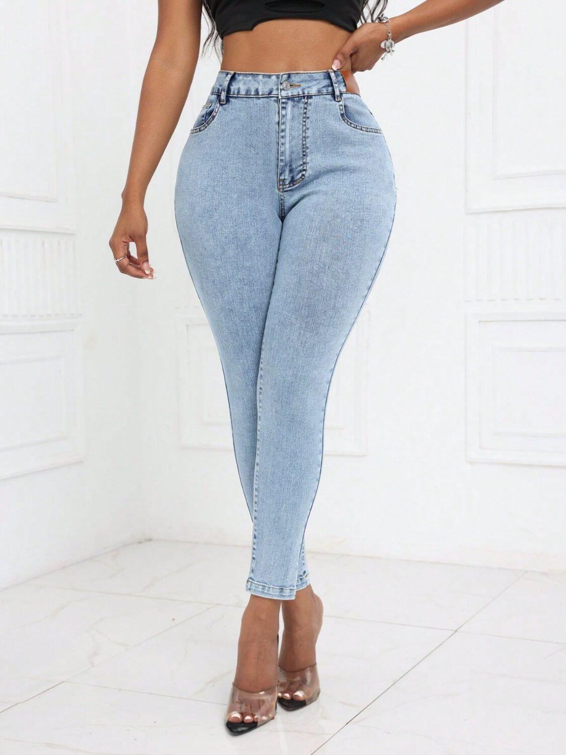 Bella Road high waist skinny jeans with pockets in light wash cotton and polyester blend