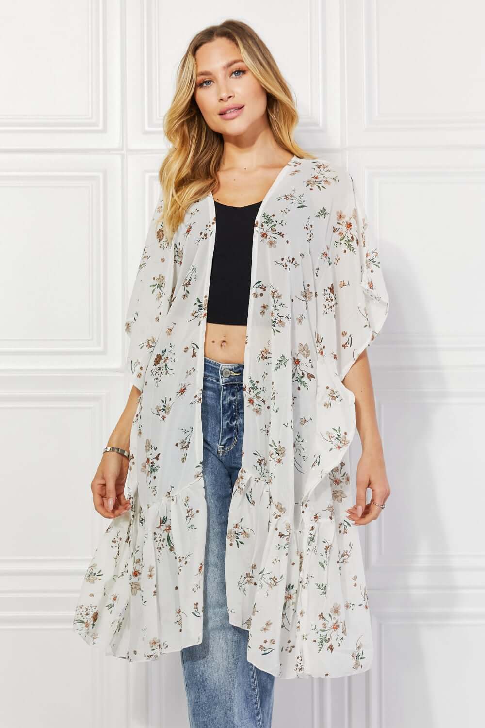 JUSTIN TAYLOR Meadow of Daisies Floral Kimono at Bella Road