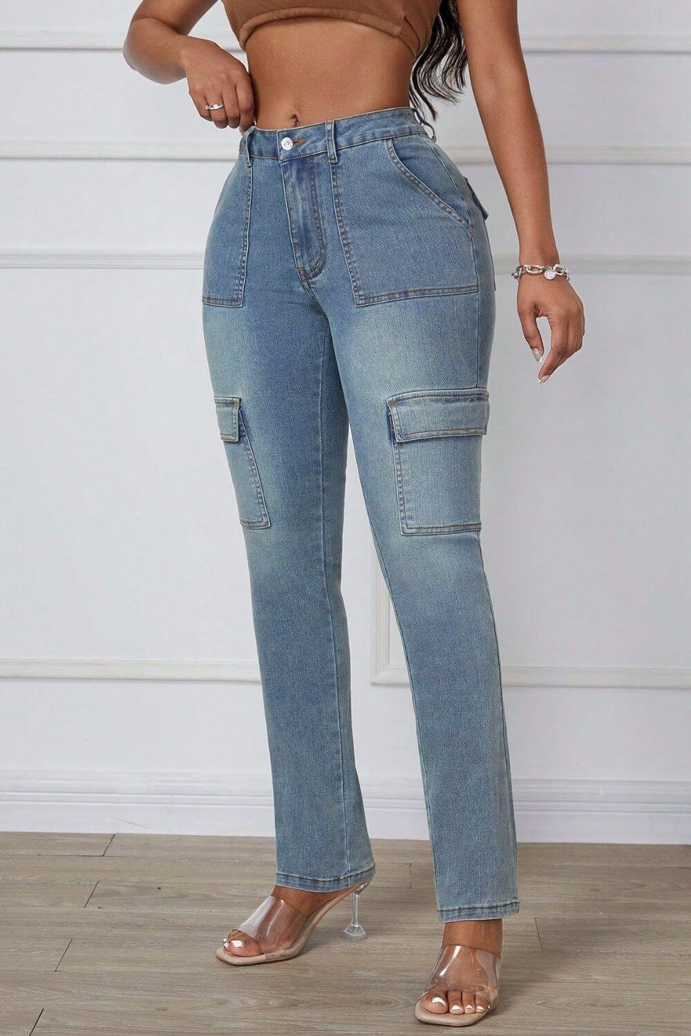 Stylish Bella Road skinny jeans with cargo pockets, perfect for on-the-go fashion and comfort.