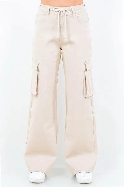 Beige drawstring wide leg cargo pants with pockets, perfect for a stylish and comfortable casual look.