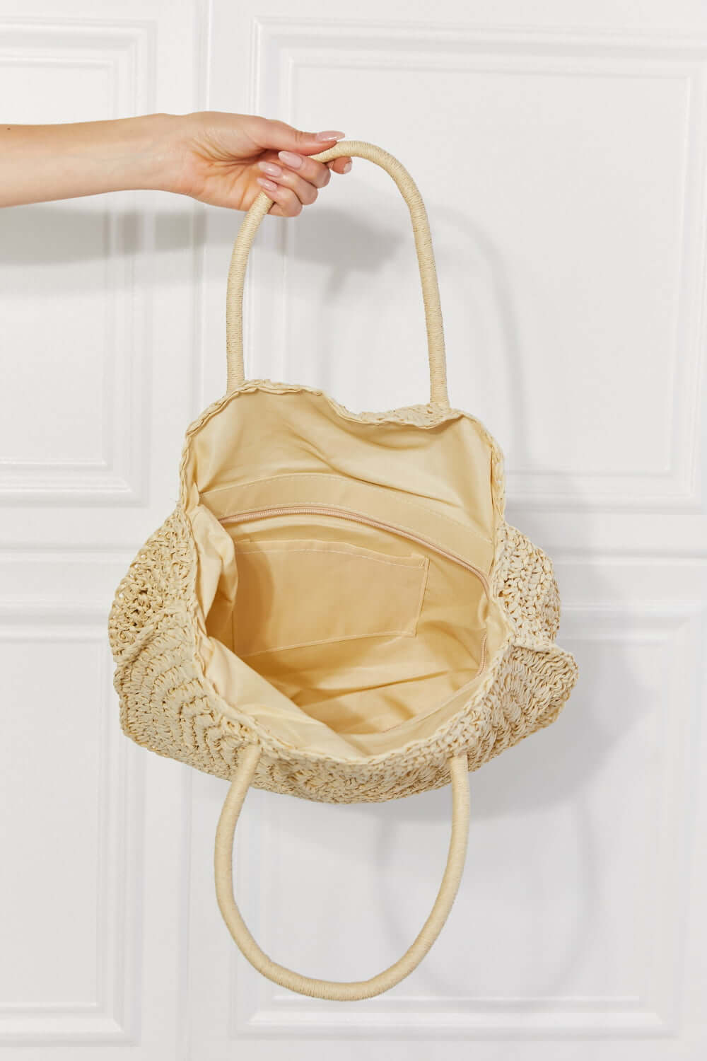 JUSTIN TAYLOR Beach Date Straw Rattan Handbag in Ivory at Bella Road